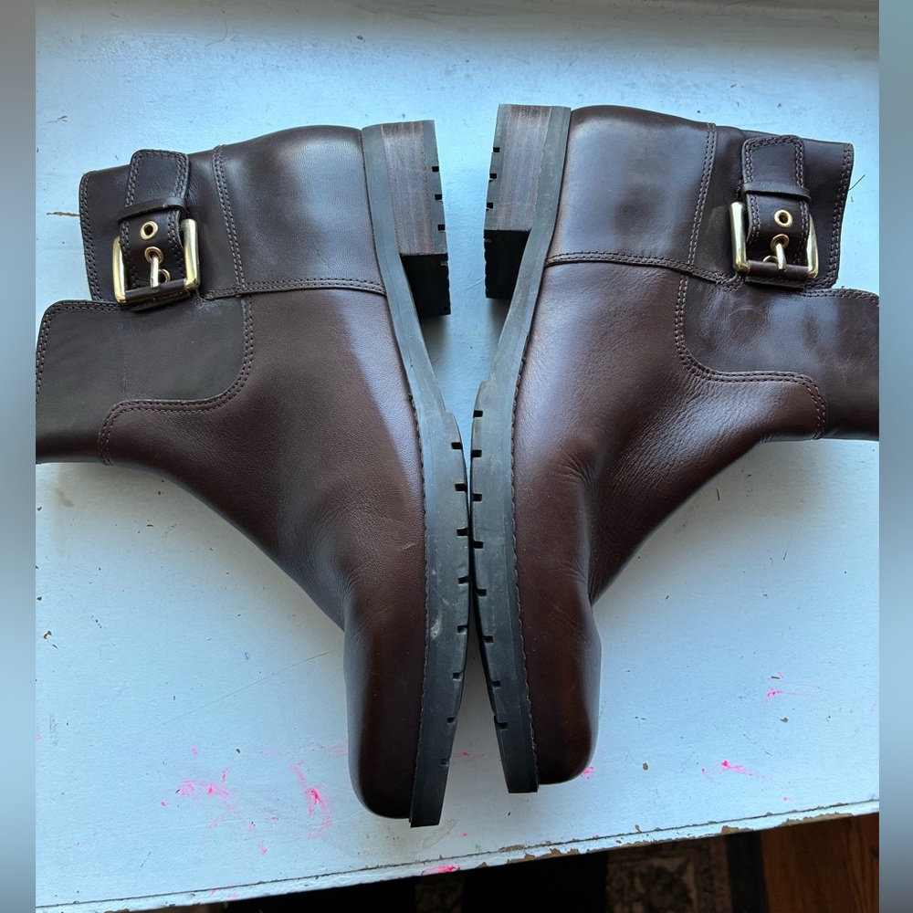 Rockport Tristina Buckled Chelsea Boots 8.5 Brown Leather Gold Buckle Ankle